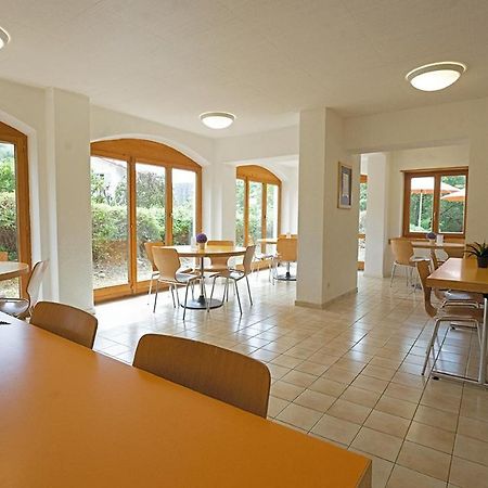 Delemont Youth Hostel מראה חיצוני תמונה