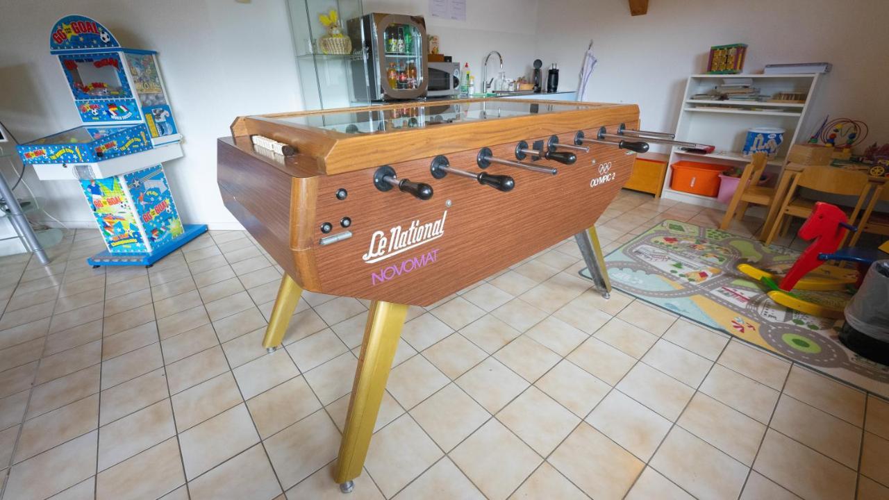 Delemont Youth Hostel מראה חיצוני תמונה