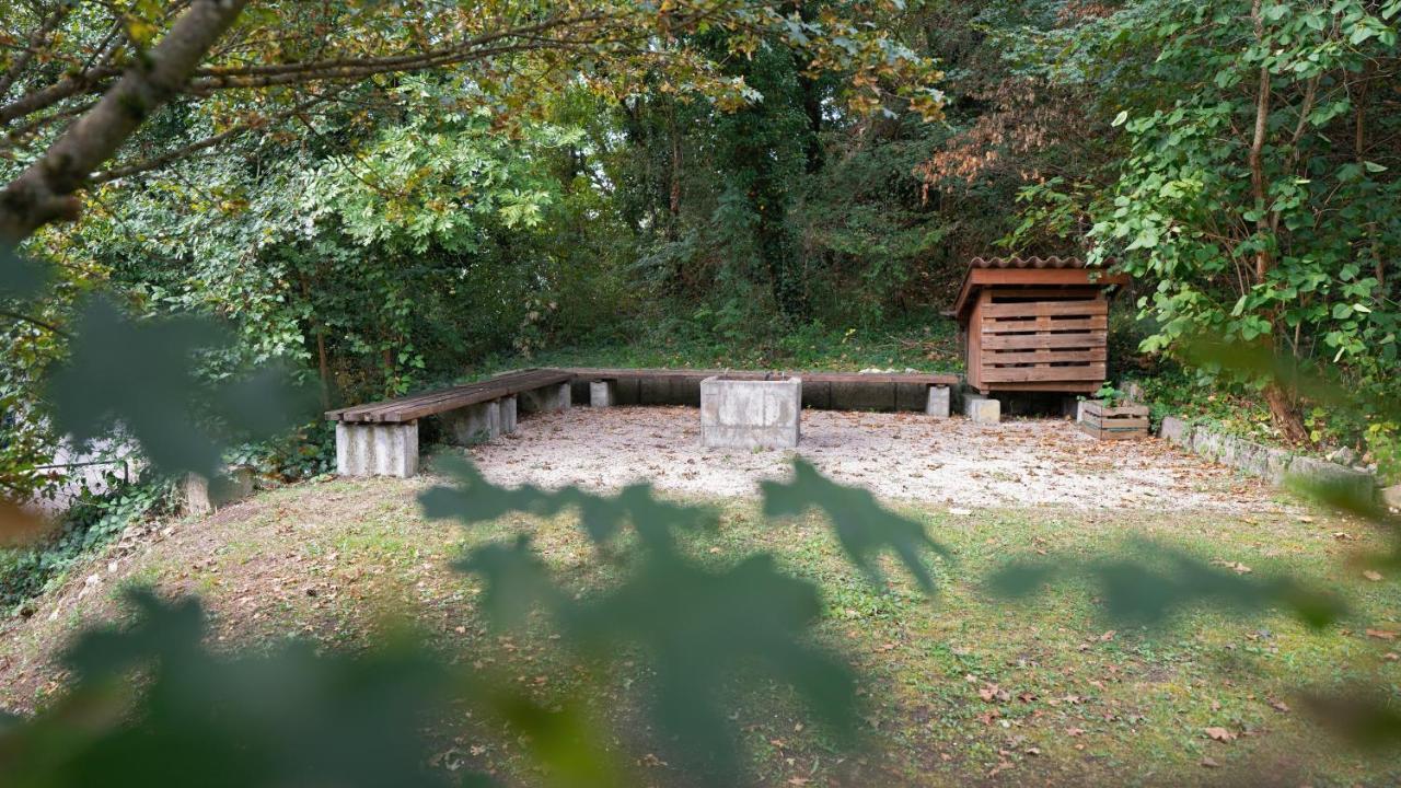 Delemont Youth Hostel מראה חיצוני תמונה