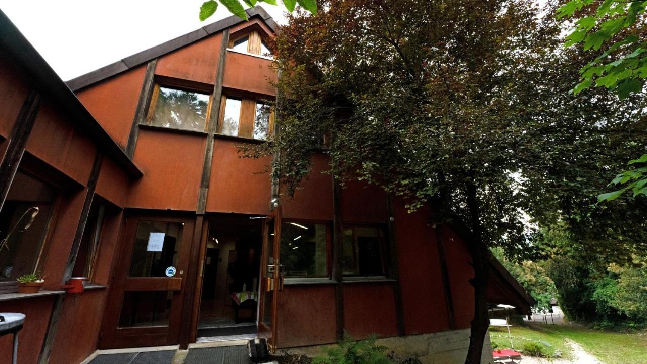 Delemont Youth Hostel מראה חיצוני תמונה