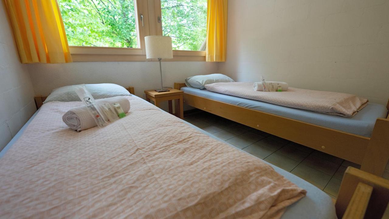 Delemont Youth Hostel מראה חיצוני תמונה